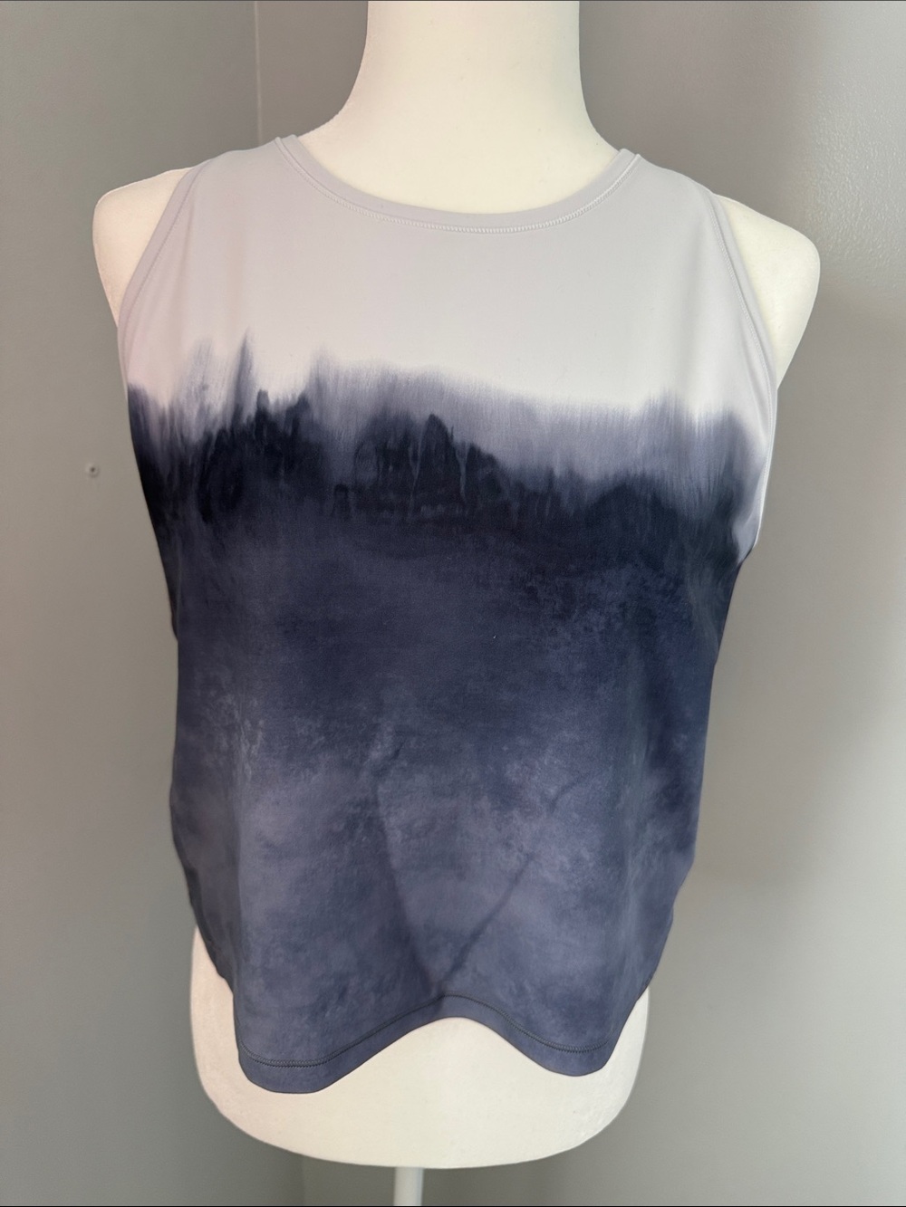 Athleta Ombre Sleeveless Tank Top in Gray and Navy